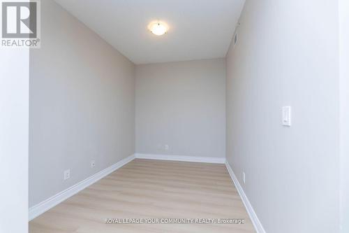 607 - 9090 Yonge Street, Richmond Hill, ON - Indoor Photo Showing Other Room