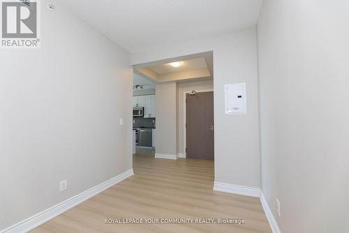 607 - 9090 Yonge Street, Richmond Hill, ON - Indoor Photo Showing Other Room