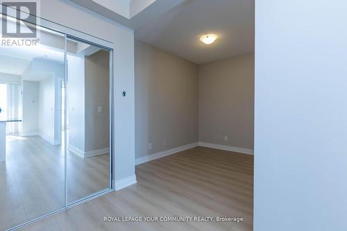 607 - 9090 Yonge Street, Richmond Hill, ON - Indoor Photo Showing Other Room