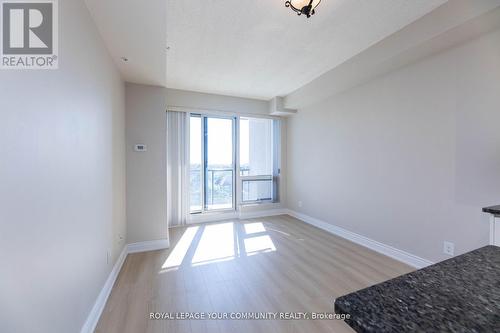 607 - 9090 Yonge Street, Richmond Hill, ON - Indoor Photo Showing Other Room