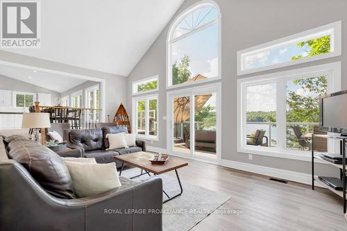 1112 Blue Heron Ridge, Central Frontenac, ON - Indoor Photo Showing Living Room