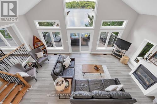 1112 Blue Heron Ridge, Central Frontenac, ON - Indoor Photo Showing Living Room With Fireplace