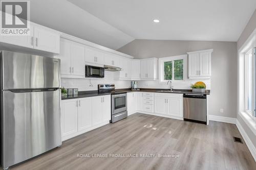 1112 Blue Heron Ridge, Central Frontenac, ON - Indoor Photo Showing Kitchen With Upgraded Kitchen