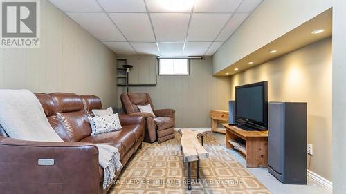 578 Creston Avenue, London, ON - Indoor Photo Showing Basement