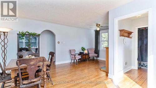 578 Creston Avenue, London, ON - Indoor Photo Showing Dining Room