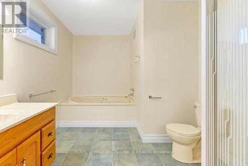 1757 Old Highway 2, Quinte West, ON - Indoor Photo Showing Bathroom