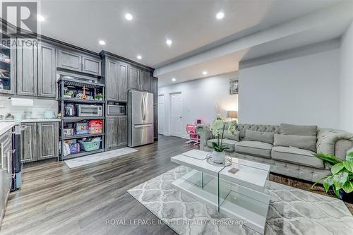 123 Baldwin Street, Whitby, ON - Indoor Photo Showing Living Room