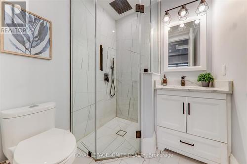 123 Baldwin Street, Whitby, ON - Indoor Photo Showing Bathroom