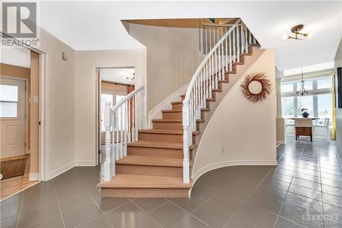 56 Lloydalex Crescent, Ottawa, ON - Indoor Photo Showing Other Room