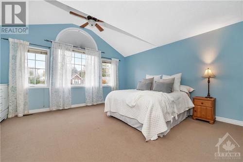 56 Lloydalex Crescent, Ottawa, ON - Indoor Photo Showing Bedroom