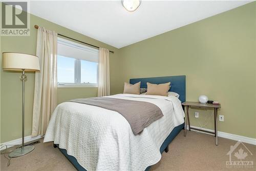 56 Lloydalex Crescent, Ottawa, ON - Indoor Photo Showing Bedroom