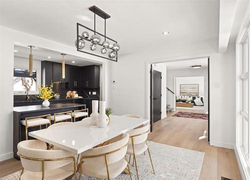 34 Devonport Boulevard, Winnipeg, MB - Indoor Photo Showing Dining Room