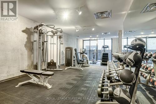 720 - 608 Richmond Street W, Toronto, ON - Indoor Photo Showing Gym Room