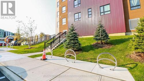 110 - 4 Spice Way, Barrie, ON - Outdoor