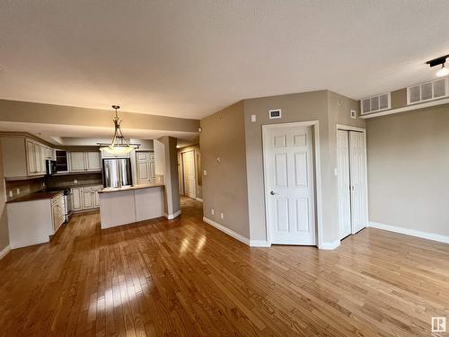 #507 11111 82 Av Nw, Edmonton, AB - Indoor Photo Showing Kitchen