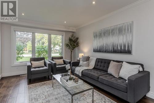 1771 Heather Hills Drive, Burlington, ON - Indoor Photo Showing Living Room