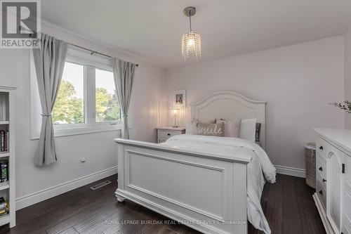 1771 Heather Hills Drive, Burlington, ON - Indoor Photo Showing Bedroom