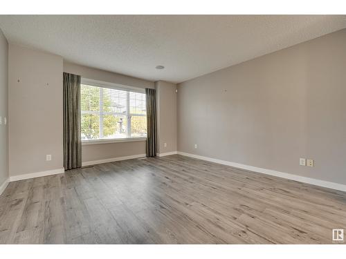 16009 10 Av Sw Sw, Edmonton, AB - Indoor Photo Showing Other Room