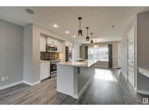 16009 10 Av Sw Sw, Edmonton, AB - Indoor Photo Showing Kitchen With Upgraded Kitchen