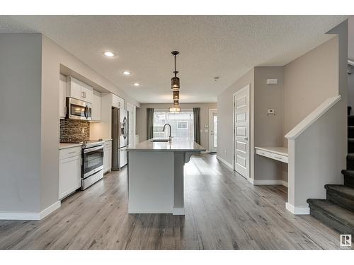 16009 10 Av Sw Sw, Edmonton, AB - Indoor Photo Showing Kitchen