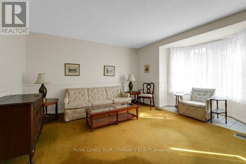 125 Pleasant Avenue, Toronto, ON - Indoor Photo Showing Living Room