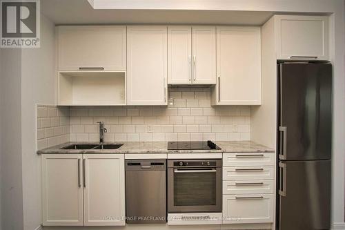 2921 - 275 Village Green Square, Toronto, ON - Indoor Photo Showing Kitchen With Double Sink With Upgraded Kitchen