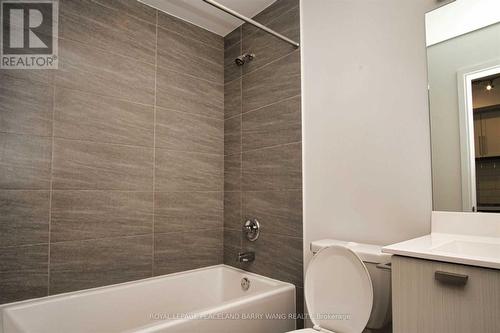 2921 - 275 Village Green Square, Toronto, ON - Indoor Photo Showing Bathroom