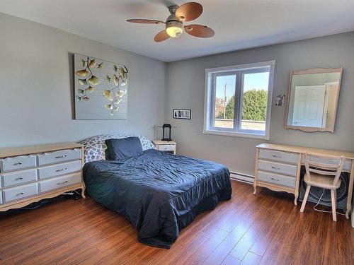 Chambre Ã Â coucher - 5-487 Av. Québec, Rouyn-Noranda, QC - Indoor Photo Showing Bedroom