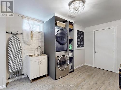 18 Oren Street, Vaughan, ON - Indoor Photo Showing Laundry Room