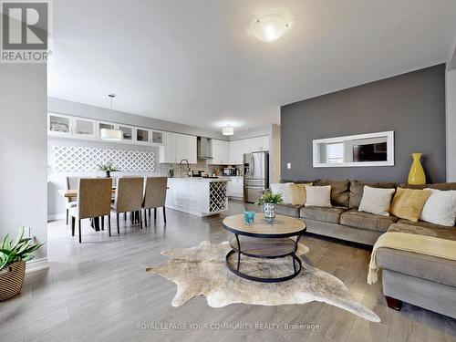 18 Oren Street, Vaughan, ON - Indoor Photo Showing Living Room