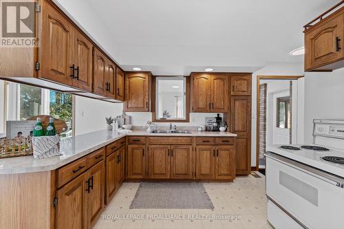 30 Carleton Boulevard, Cobourg, ON - Indoor Photo Showing Kitchen With Double Sink