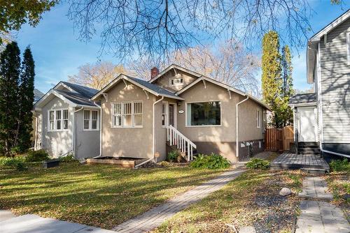 795 Fleet Avenue, Winnipeg, MB - Outdoor With Facade