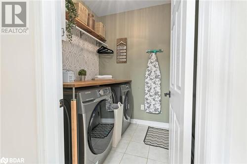 197 Hayward Court, Rockwood, ON - Indoor Photo Showing Laundry Room