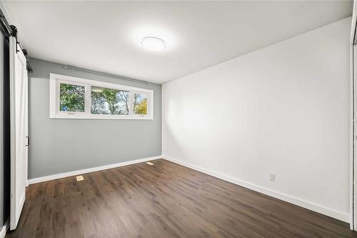 13 Friesen Avenue, Grunthal, MB - Indoor Photo Showing Other Room