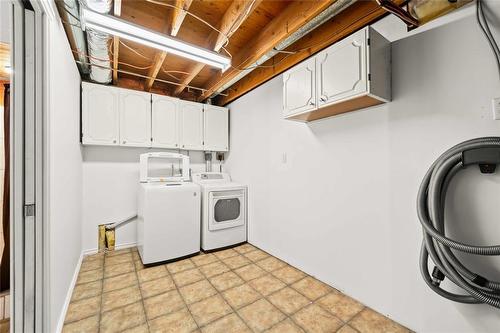 13 Friesen Avenue, Grunthal, MB - Indoor Photo Showing Laundry Room