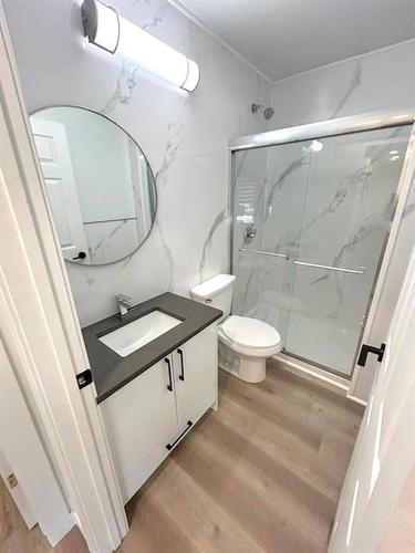 522 Rosseau Avenue, Winnipeg, MB - Indoor Photo Showing Bathroom