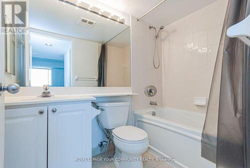 2101 - 28 Harrison Garden Boulevard, Toronto, ON - Indoor Photo Showing Bathroom