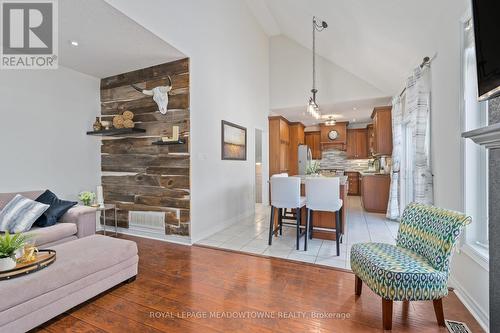 197 Hayward Court, Guelph/Eramosa, ON - Indoor Photo Showing Living Room