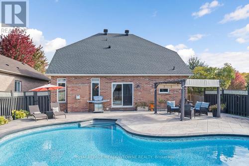 197 Hayward Court, Guelph/Eramosa, ON - Outdoor With In Ground Pool With Deck Patio Veranda