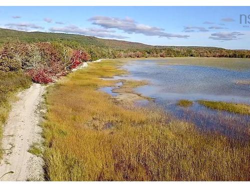 Strathlorne-Scotsville Road, Kenloch, NS 