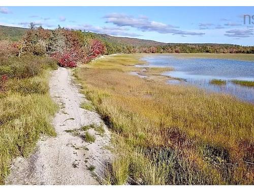 Strathlorne-Scotsville Road, Kenloch, NS 