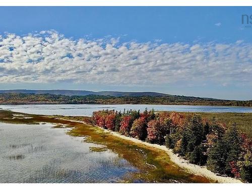 Strathlorne-Scotsville Road, Kenloch, NS 