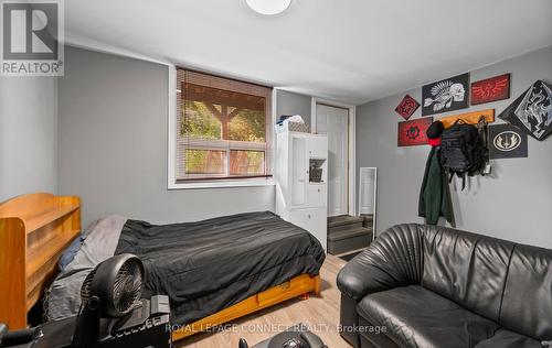 589 Talbot Court, Oshawa, ON - Indoor Photo Showing Bedroom