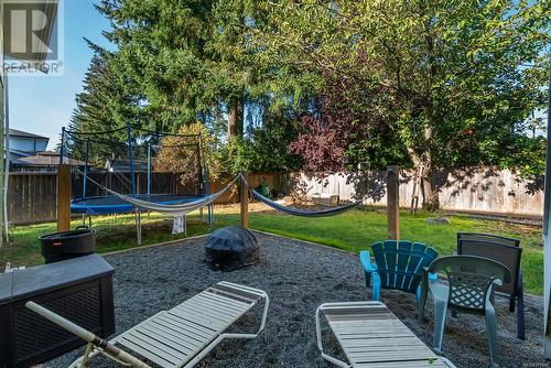 4156 Uplands Dr, Nanaimo, BC - Outdoor With Deck Patio Veranda With Backyard