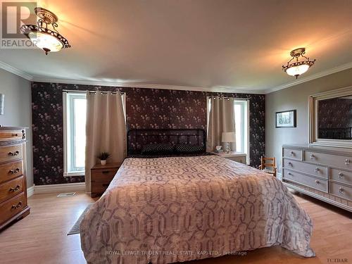 552 Government Road E, Kapuskasing, ON - Indoor Photo Showing Bedroom