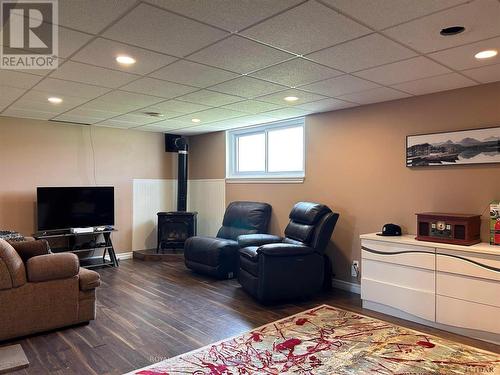 552 Government Road E, Kapuskasing, ON - Indoor Photo Showing Basement