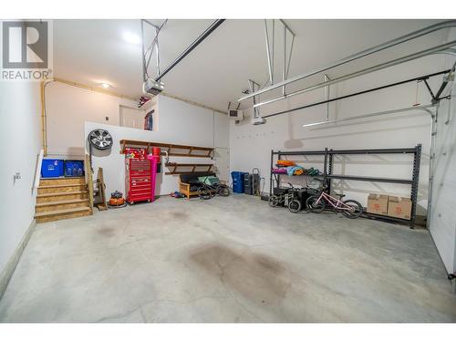 228 Shadow Mountain  Boulevard, Cranbrook, BC - Indoor Photo Showing Garage