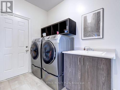 Cres - 67 Tesla Crescent, East Gwillimbury, ON - Indoor Photo Showing Laundry Room