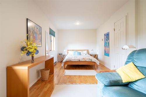 1901 Forest Drive, Revelstoke, BC - Indoor Photo Showing Bedroom