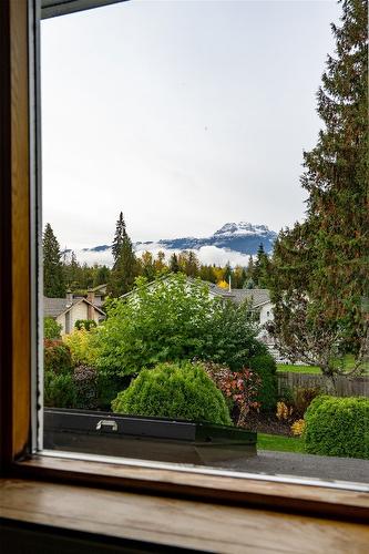 1901 Forest Drive, Revelstoke, BC - Outdoor With View